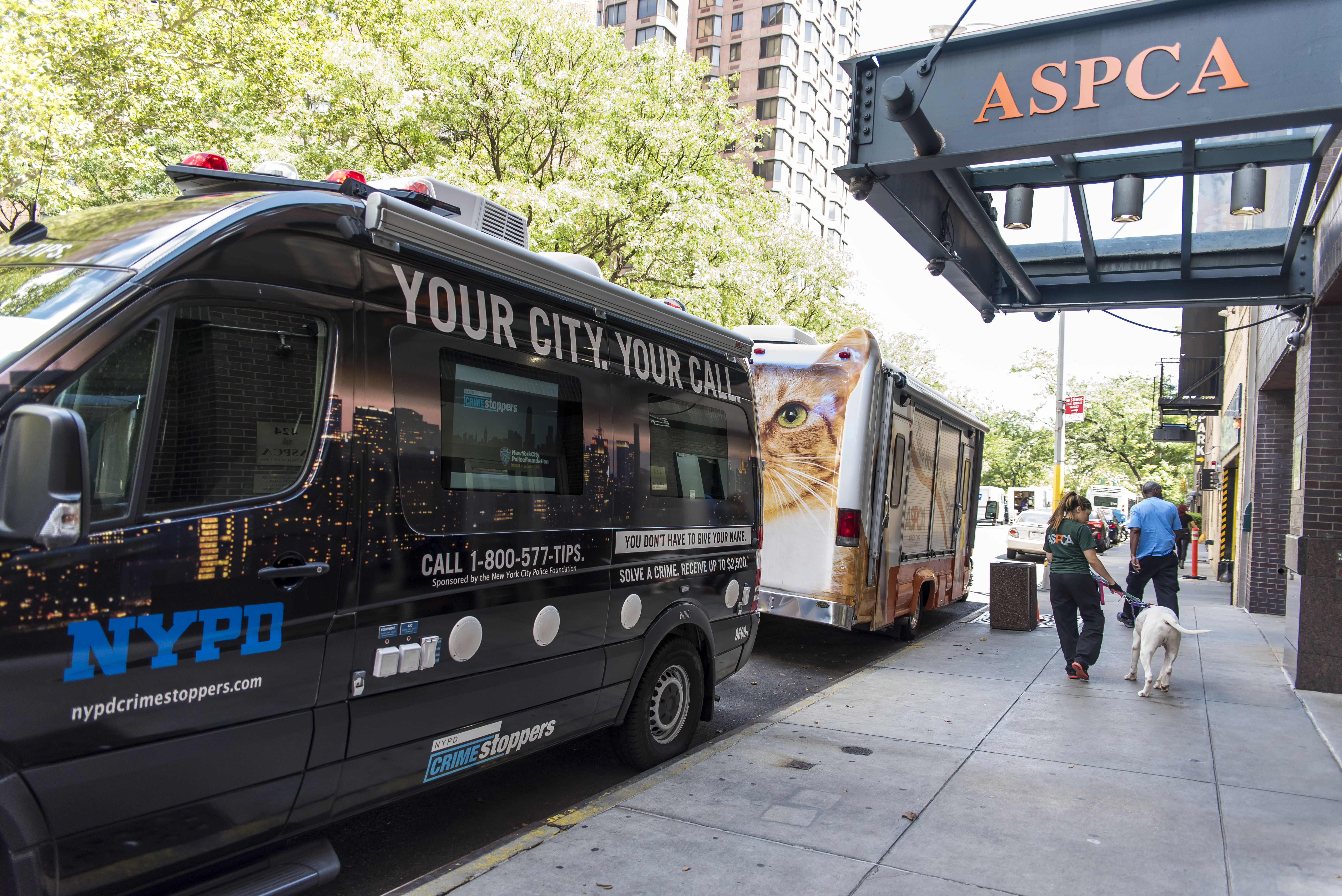 The Crime Stoppers Van displays animal cruelty tip cases outside the ASPCA.